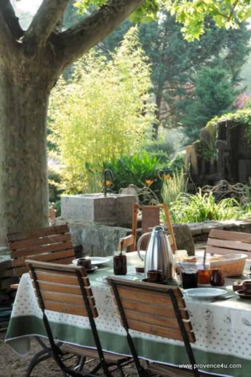 Une Campagne En Provence Bras Exteriér fotografie
